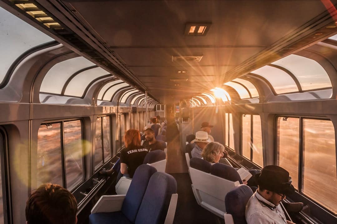 découvrez l'art du voyage en train : confort, paysages à couper le souffle et expériences inoubliables. embarquez pour une aventure à travers les rails et explorez le monde d'une manière unique.